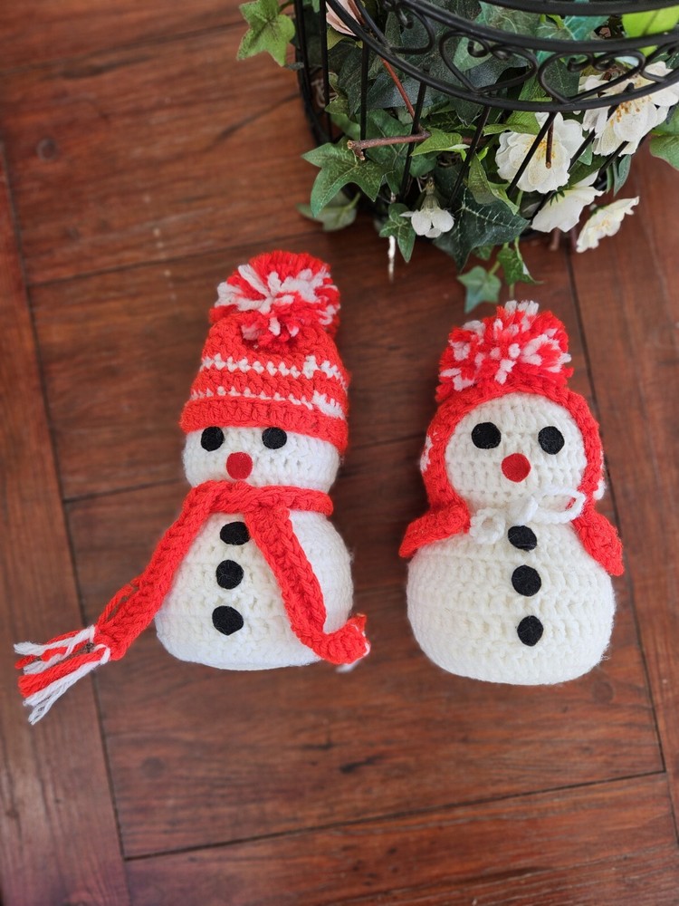 Vintage Snowmen Crochet Kitschy Handmade Winter Decor