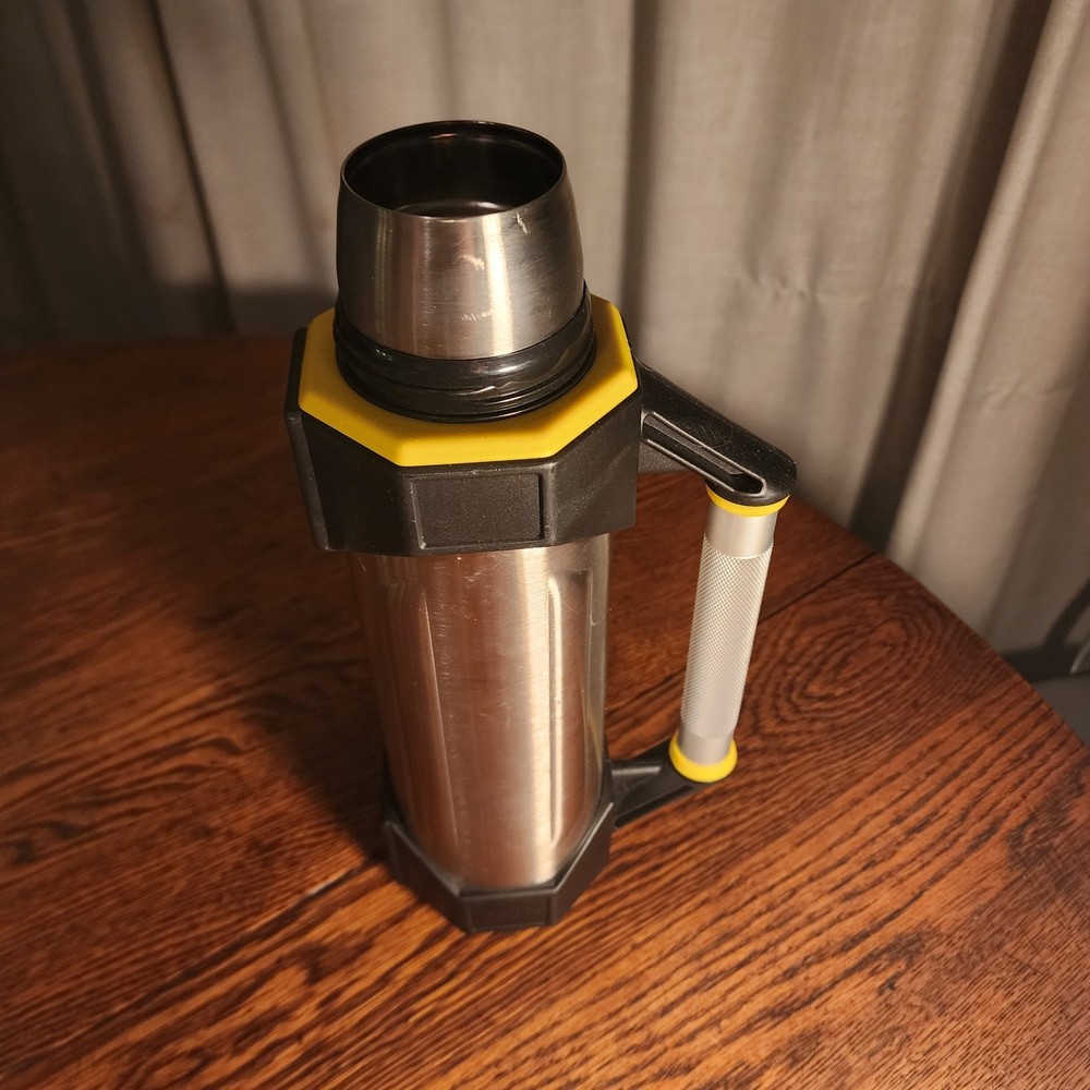 Stanley Aladdin Bolt Stainless Steel Thermos with Handle 1.1 QT 1L Cup  