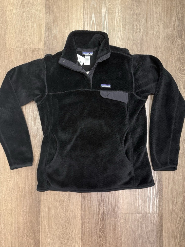 Patagonia Women's Sweatshirt Black Size L