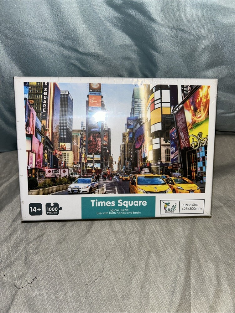 Times Square Gull Qihan Toys 1000 Piece Mini Jigsaw Puzzle 425 x 300 mm