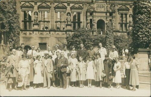 Ansichtskarte Heidelberg Schloß Personengruppe (b117) -II