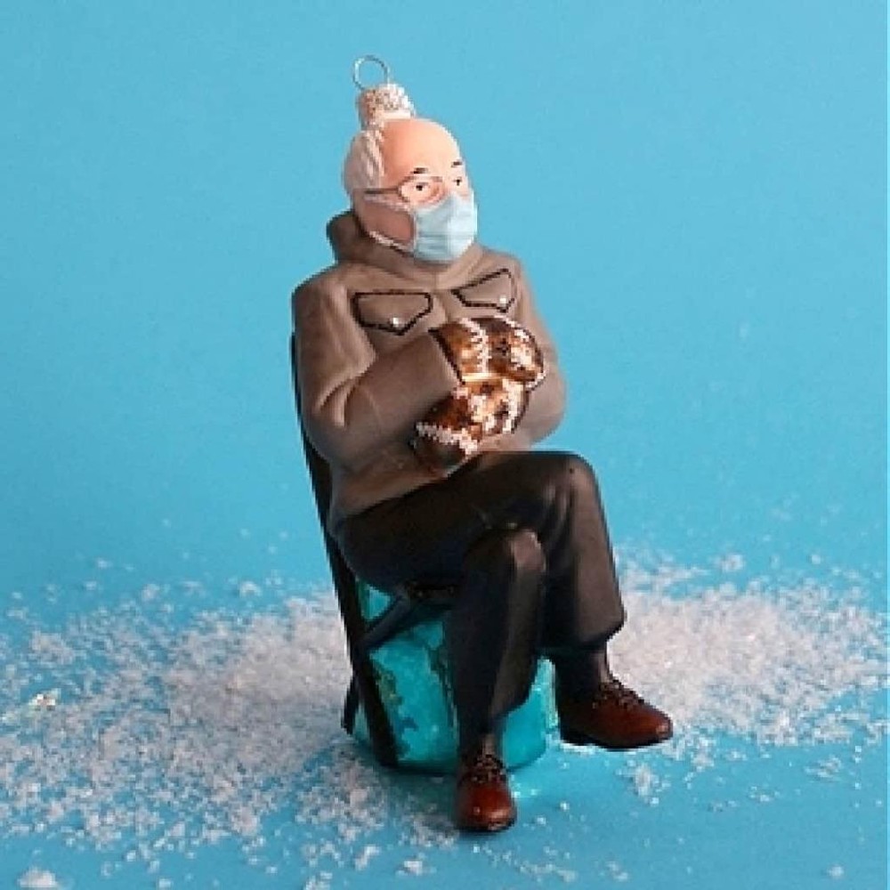 BERNIE SANDERS with MITTENS ORNAMENT 5.5