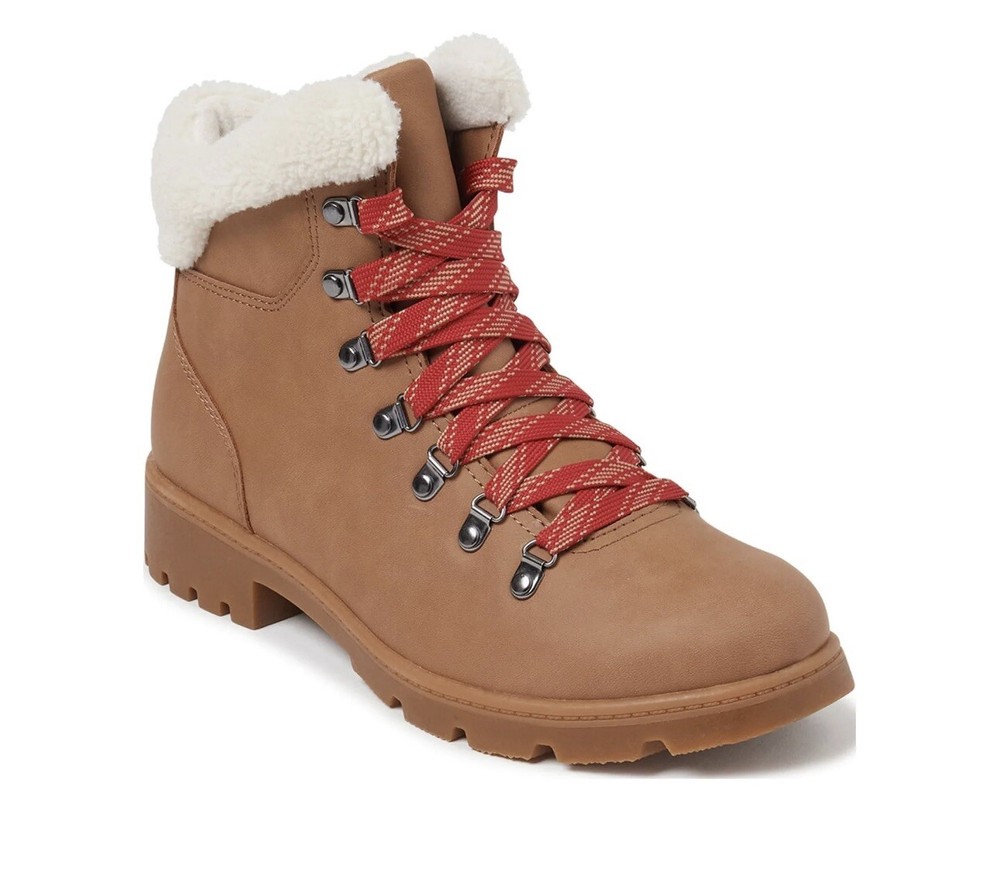 Women's Time and Tru Winter Lug Sole Boots size 11