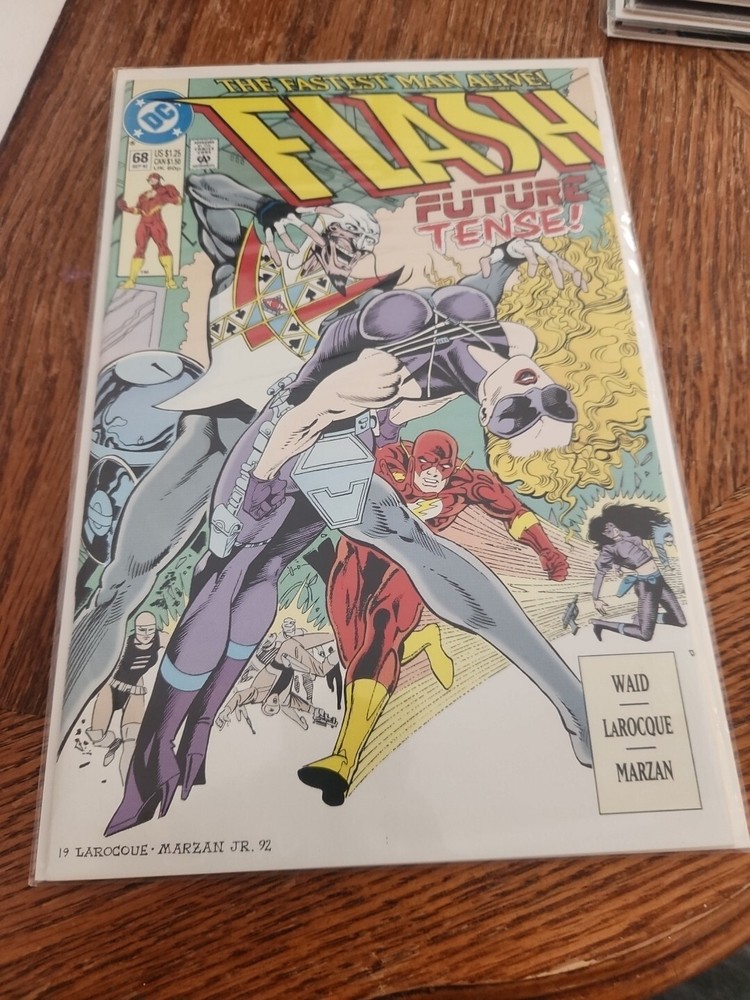 1992 FLASH  #68 FUTURE TENSE ( BEAT THE CLOCK )  DC COMICS