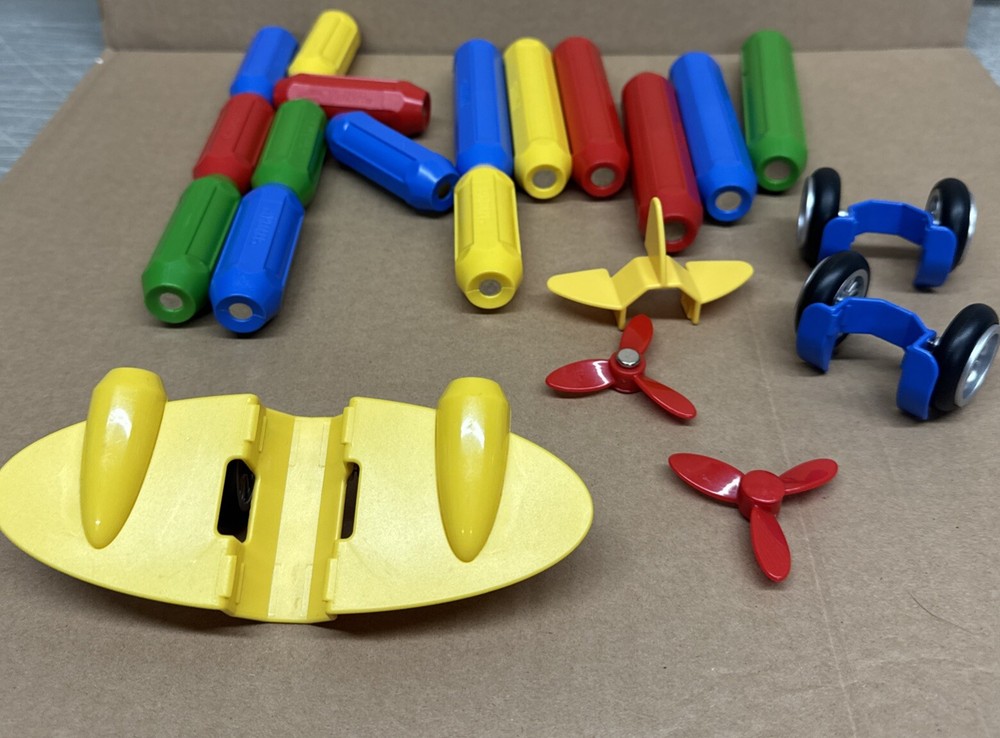 Gymboree Magnetic Building Set Airplane Construction Toddler lot