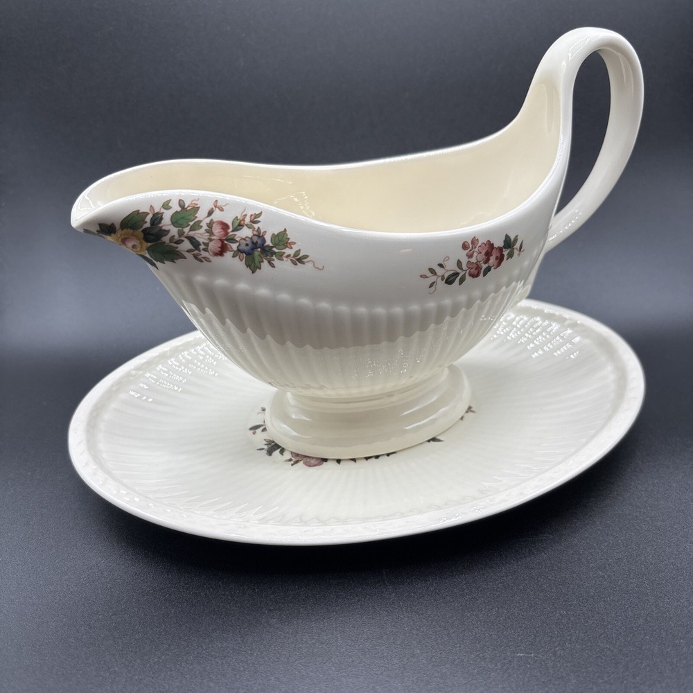 Wedgwood England Conway Gravy Boat with Saucer in Classic Blue