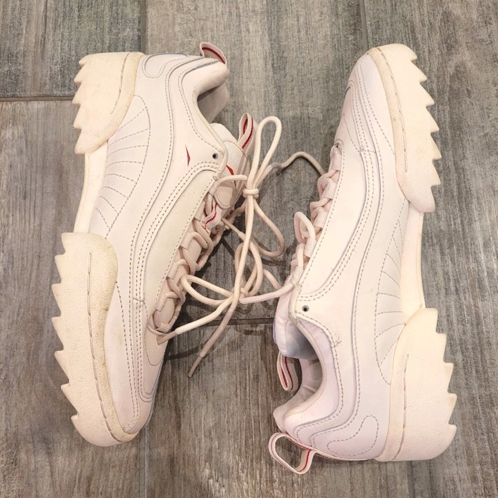 Reebok Womens Classics Rivyx Ripple Sneakers Size 7 Retro Casual Blush