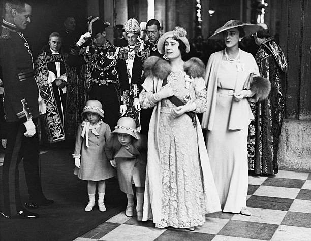 The Duke and Duchess of York their daughters Princess Elizabeth an- Old Photo