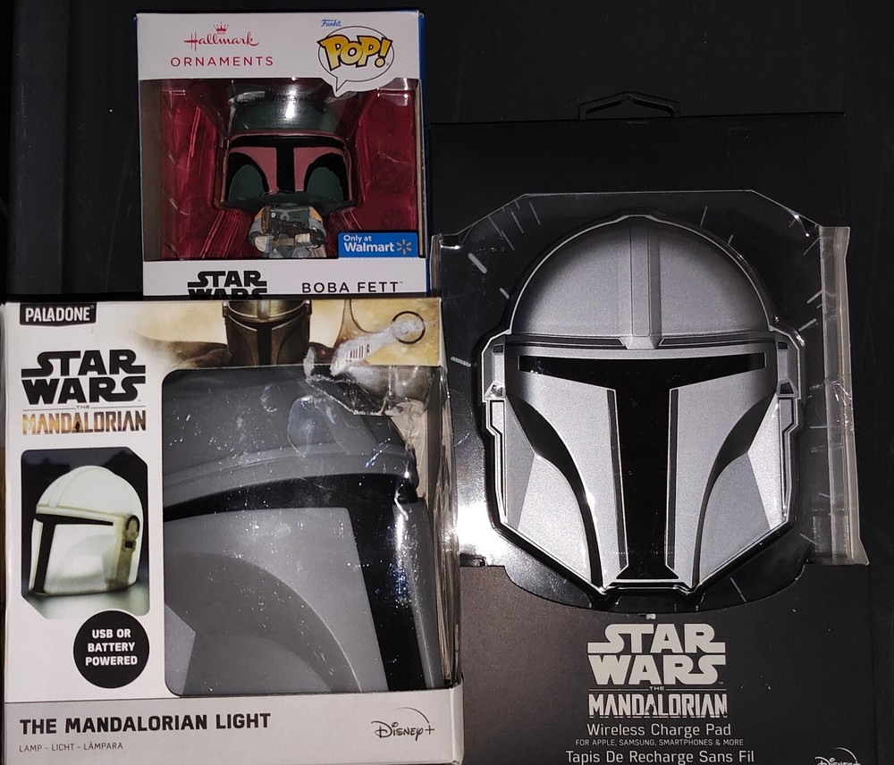 Star Wars Mandalorian Funko Pop with Wireless Charging Pad for Phone