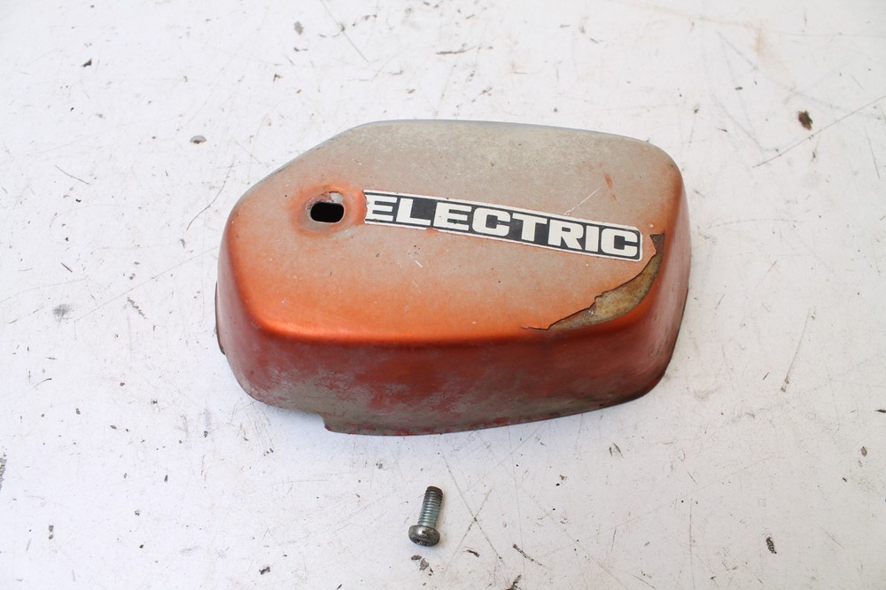 1972 Yamaha U7E V70 75 Scooter Side Cover Left OEM 297-21711-01-71