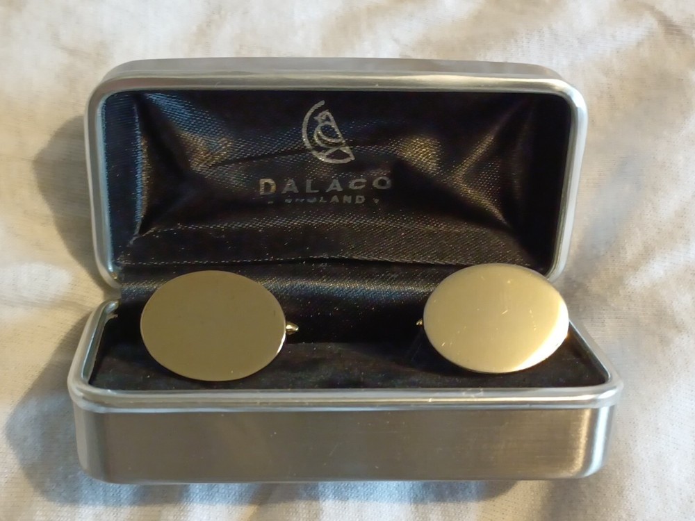 Elegant Oval Gold Plated Cufflinks from Dalaco for Timeless Style