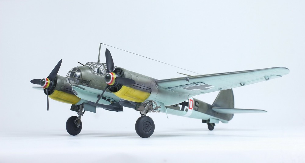 PreSale German Luftwaffe Ju 88A-4 Schnell-Bomber 1:48 Pro Built Model-image