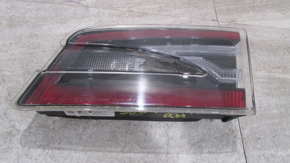 RH RIGHT INNER LIFTGATE TAIL LIGHT LAMP, 2016-21 TESLA MODEL S (OPS5004)