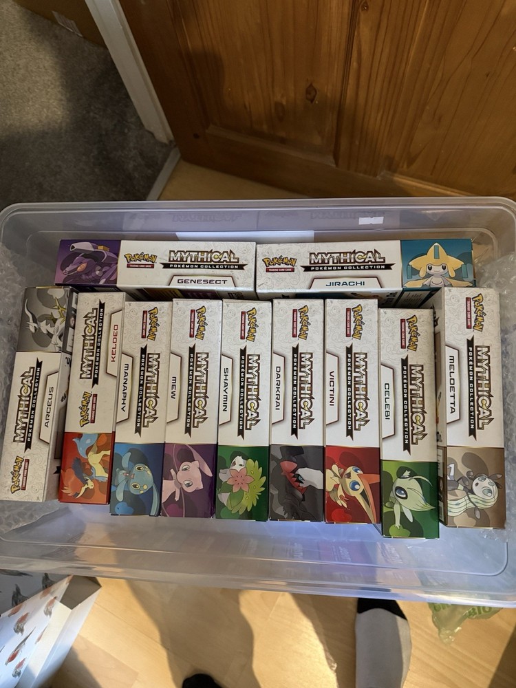 Pokemon Mythical Collection Box Generations 20th Anniversary  X11 Complete  Set