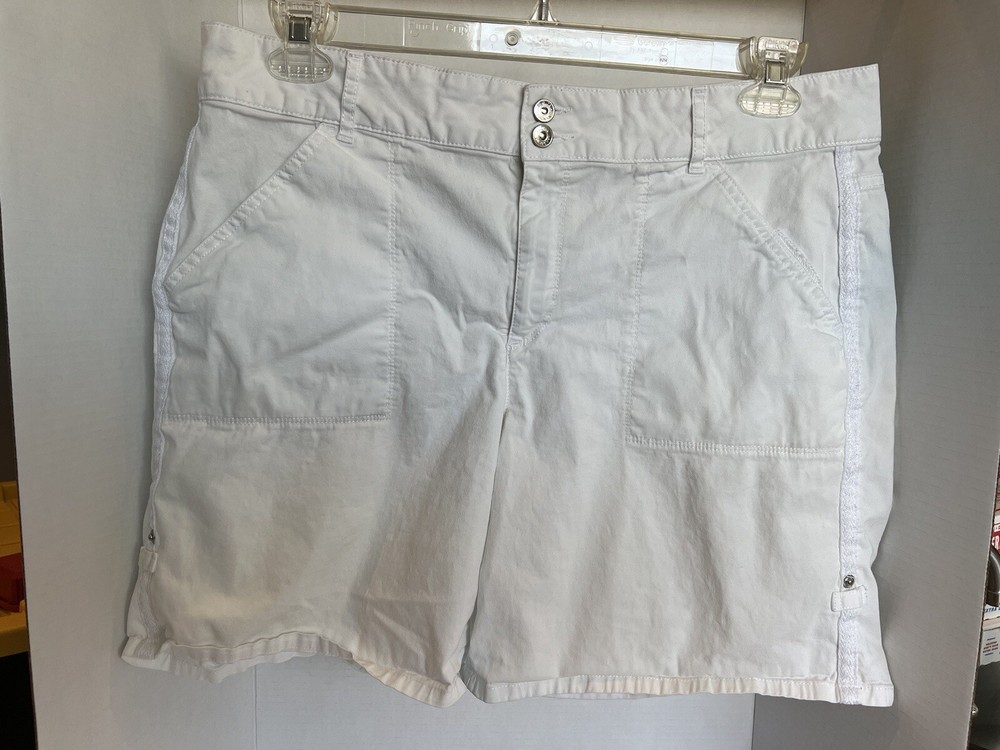 Gloria Vanderbilt Amanda Women’s High-Rise Shorts Size 12 Perfect Fit