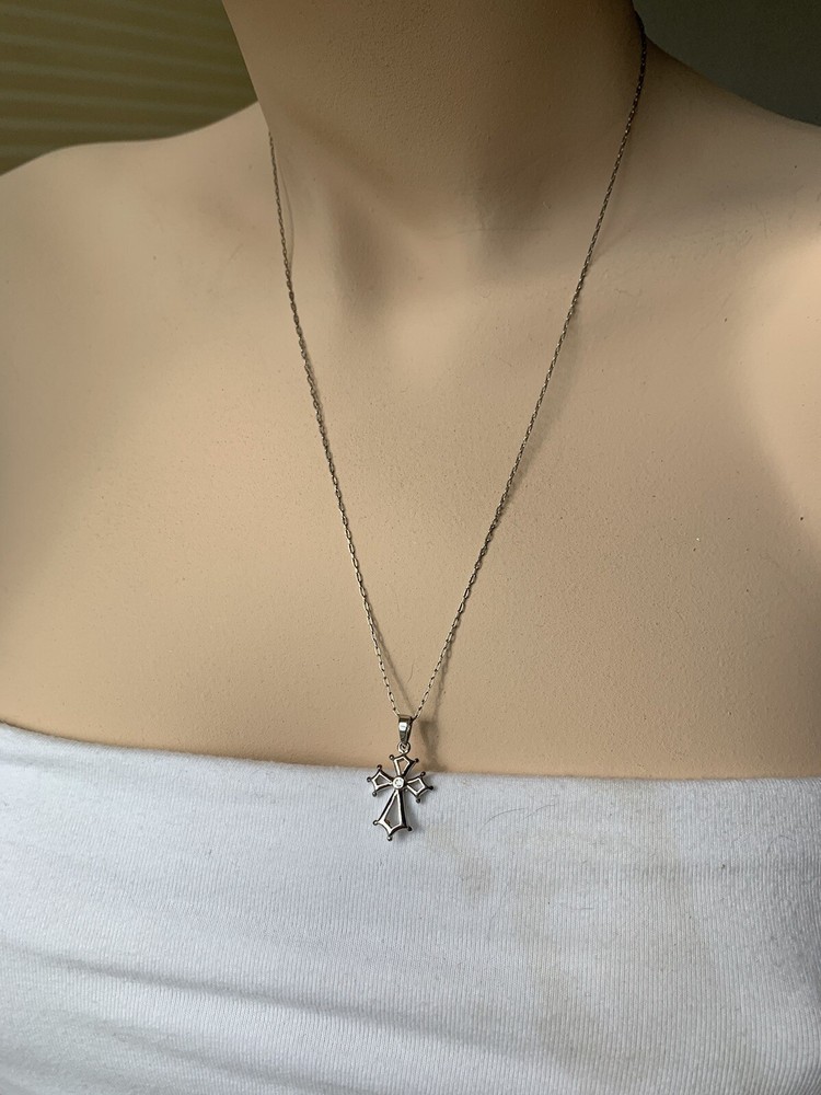 Sliver Cross Necklace Cute With Diamond Small Unbranded