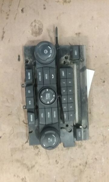 Audio Equipment Radio Control Panel ID 8S4T-18A802-BH Fits 08 FOCUS 702544