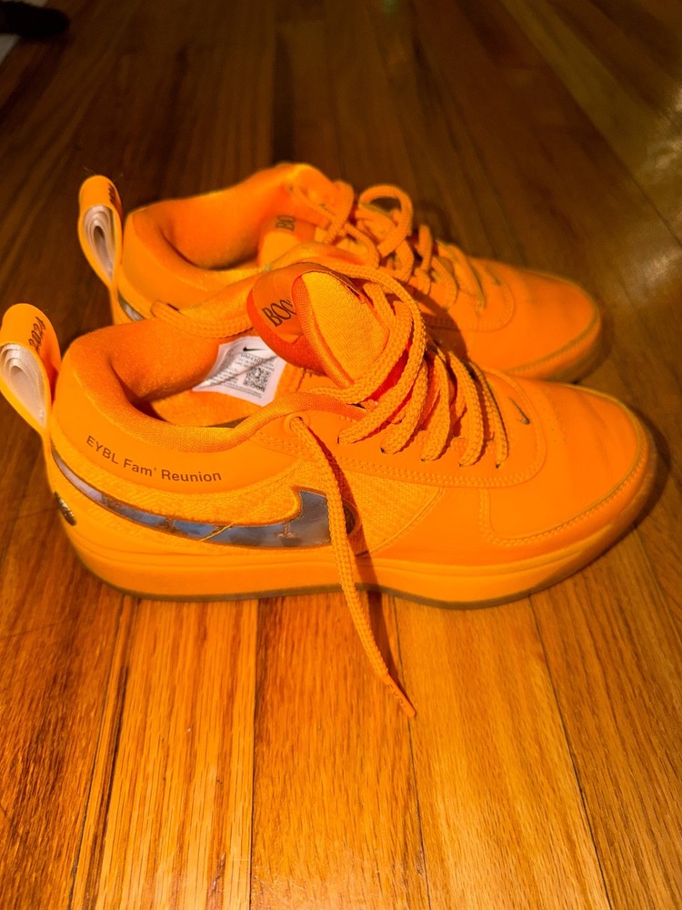 Devin Booker Nike EYBL Fam'Reunion EYBL exclusive basketball sneaker