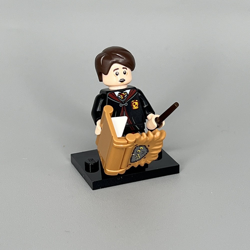 LEGO Harry Potter Neville Longbottom Minifigure With Book 71028 Retired Series 2