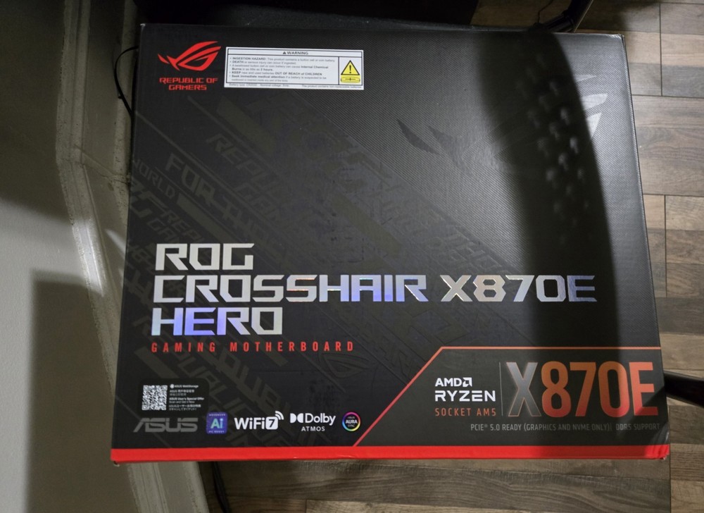 ASUS ROG CROSSHAIR X870E HERO ATX Gaming Motherboard AM5 DDR5 WiFi 7 Audio