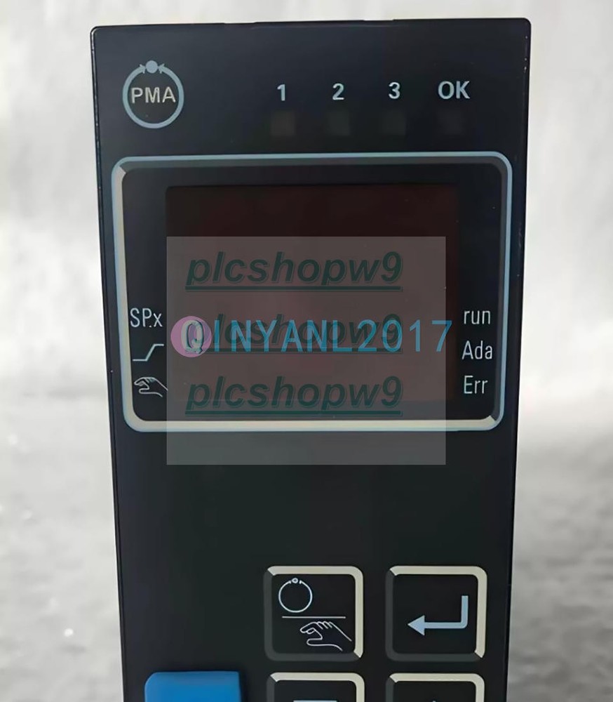 1PC SIEMENS Digital controller RWF40.002B97 NEW