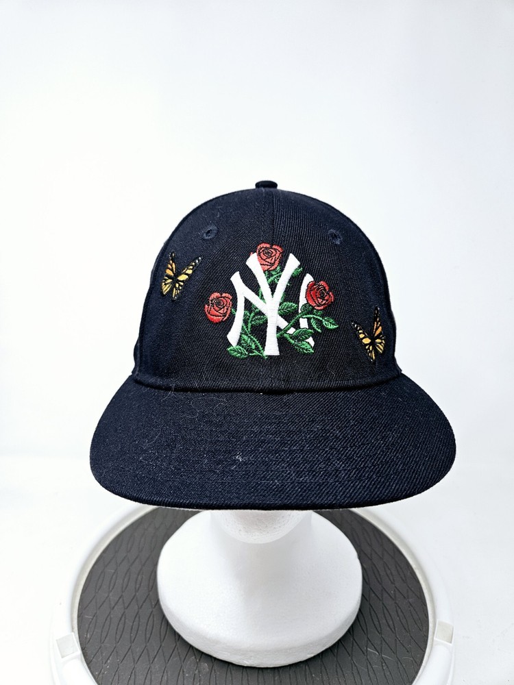 New Era New York Yankees World Series 1999 Rose Patch Adjustable 59Fifty Hat