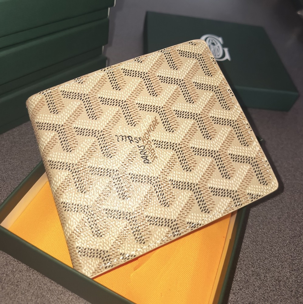 Goyard Beige Bifold Wallet Credit Card Folding