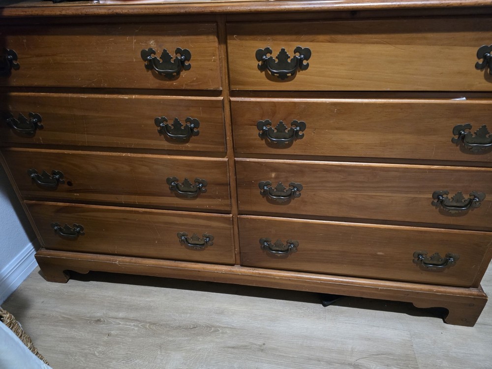 DIXIE Maple Valley 52-Inch Double Colonial Early American Dresser