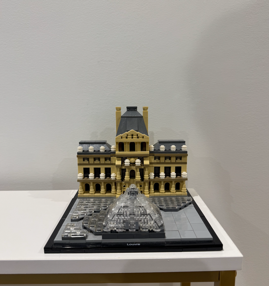 LEGO Architecture Louvre 21024 Building Set 2015 Edition