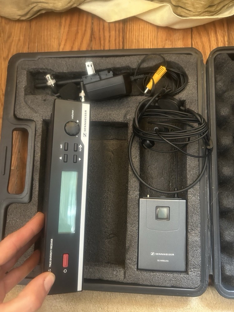 Sennheiser XS Wireless (XSW) system