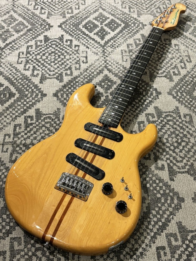 YAMAHA SC-1200 Super Combinator Natural Electric Guitar for Enhanced Tone