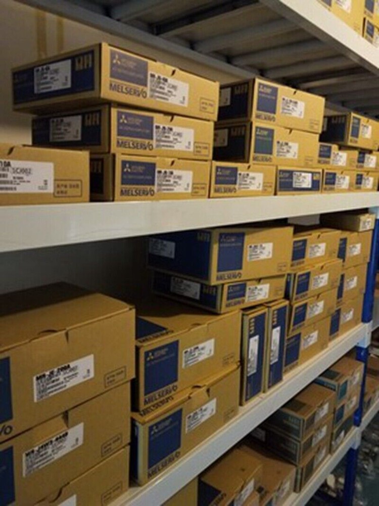 1PC HG-MR43BK Servo Motor HGMR43BK New In Box One Year Warranty #A6-4