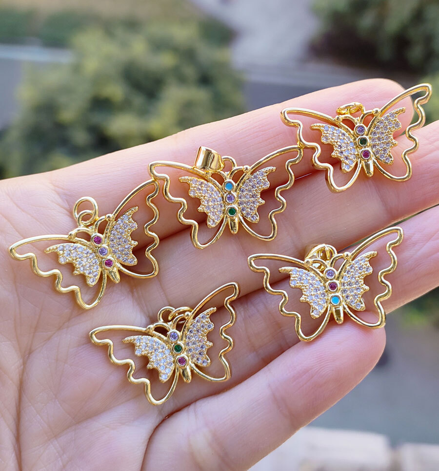 10pcs Metal Crystal Butterfly Pendants Magic Reiki Healing Amulet Fashion