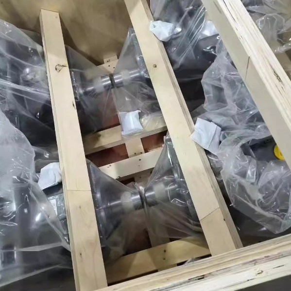 Rexroth New original hydraulic pump R910999867 A4VSO 180LR2G/30R-PB13N00 UPS