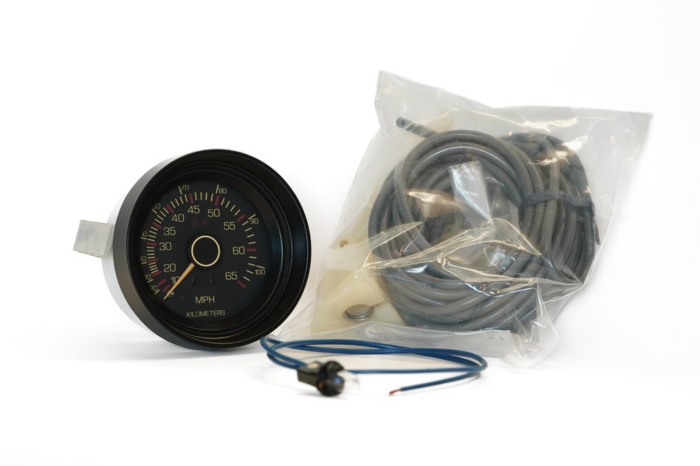 NOS OEM Medallion Boat Kilometers & MPH Speedometer w/light pickup tube