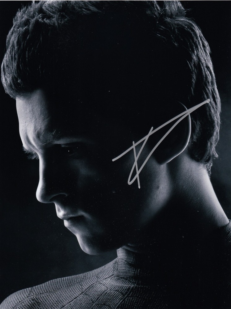 Tom Holland Signed Auto 8 x 10  Photograph