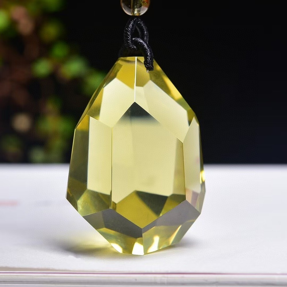 Natural Citrine Quartz Carved Crystal Prismatic Ornament Necklace for Energy Healing