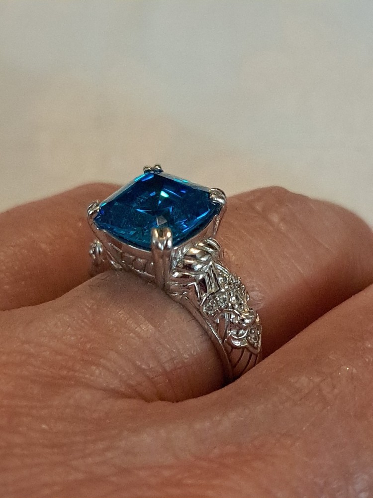 Judith Ripka Sterling Silver 925 Blue Tourmaline and Diamonique Size 6 Ring LB2