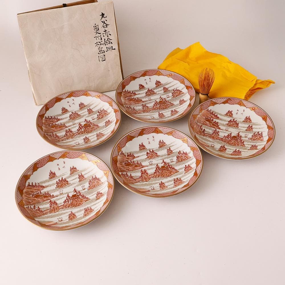 Japanese Kutani Ware Shokakudo goldcolored red plate five guests Oshu Matsushima