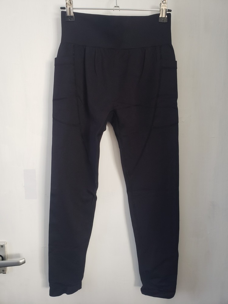 Women's Black Leggings With Pockets Stretchy Material Elastic Waist Size M