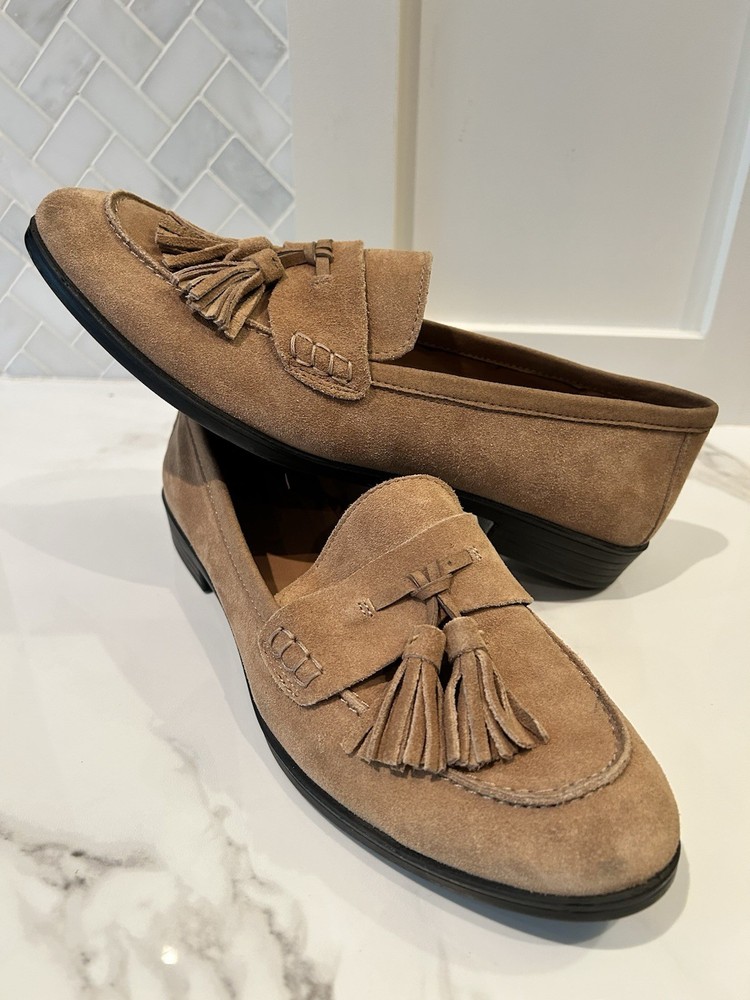 G.H. Bass Flex-Step NOELLE Size 8.5 Suede Leather Tassel Loafers Tan Brown Women