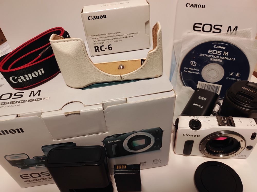 [Excellent]  Canon EOS M Mirrorless Digital Camera w/ 18-55mm Lens from JAPAN