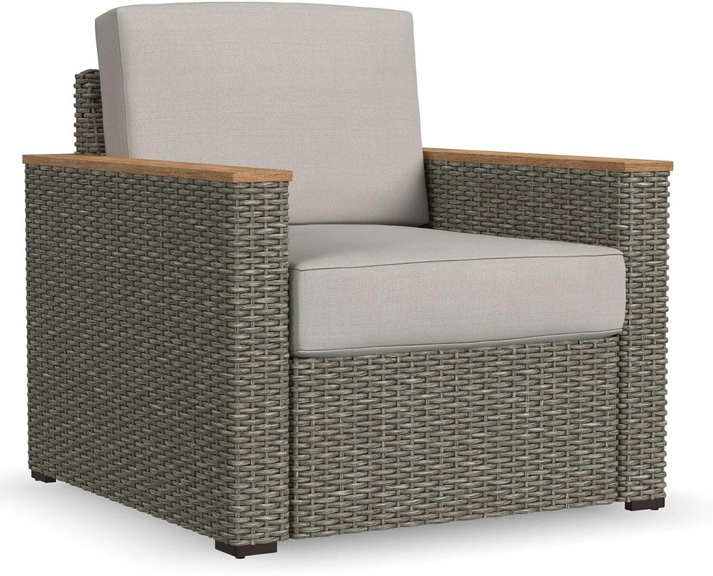 Comfortable Outdoor Arm Chair in Stylish Grey Color for Relaxation