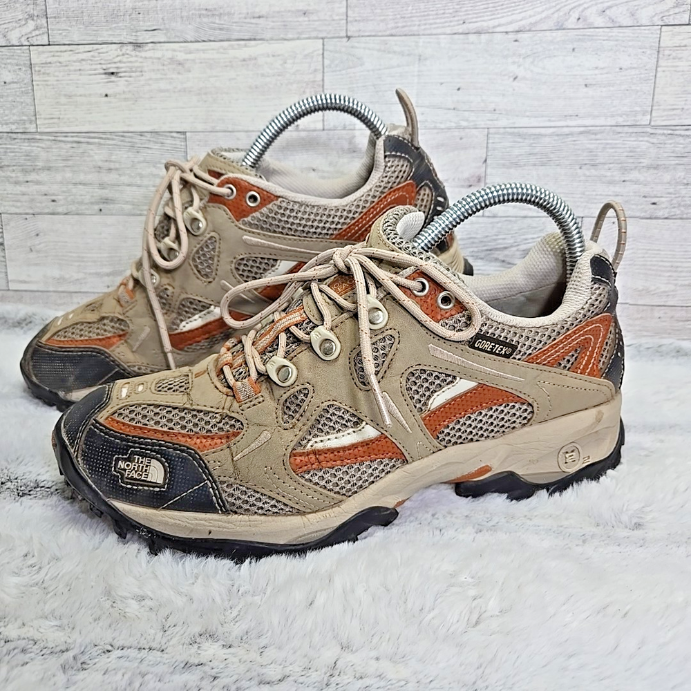 The North Face Womens Hedgehog GTX Hiking Shoes Brown Rust Goretex Waterproof