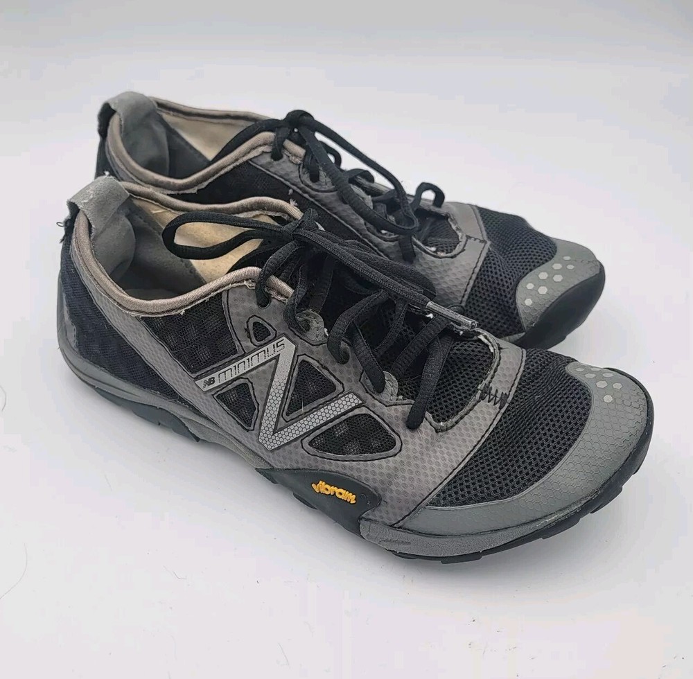 New Balance Minimus Vibram Men’s Running Shoes Size 8 1/2 Trail Sneakers MT20BG