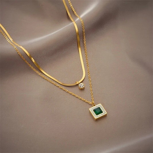 Vintage Sexy Double-Layer Choker Necklace with Rhinestone and Square Pendant