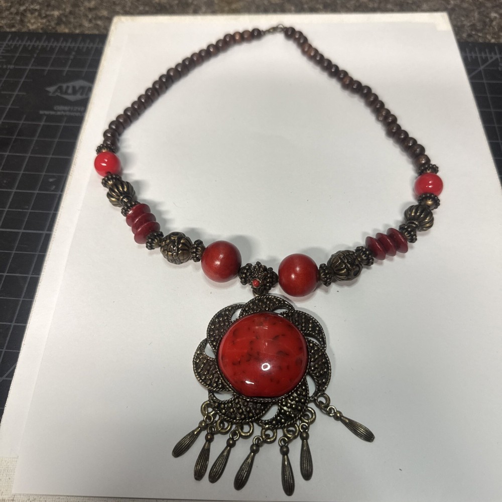 Beautiful 20” Choker Necklace Vintage Costume Jewelry Unbranded Preowned