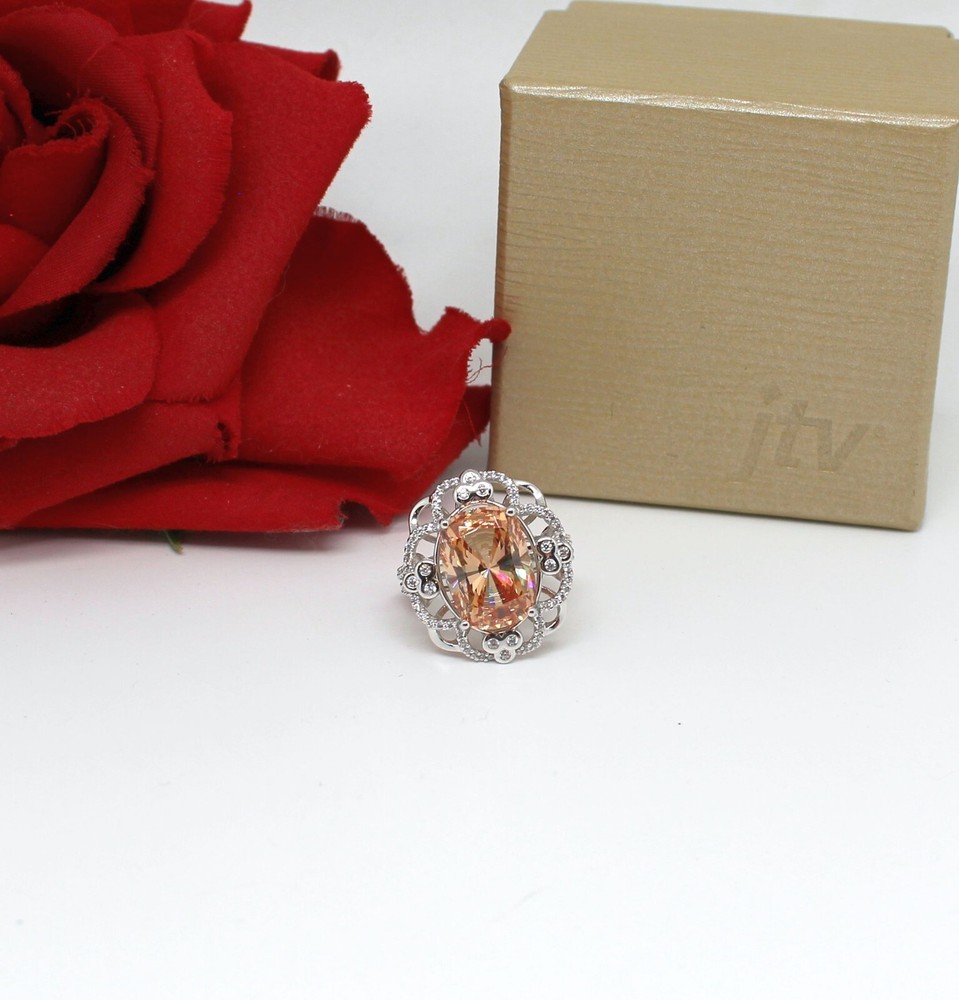 Gorgeous NIB Sparkling CZ   Cocktail Ring Size 6  7.92g  CAT RESCUE