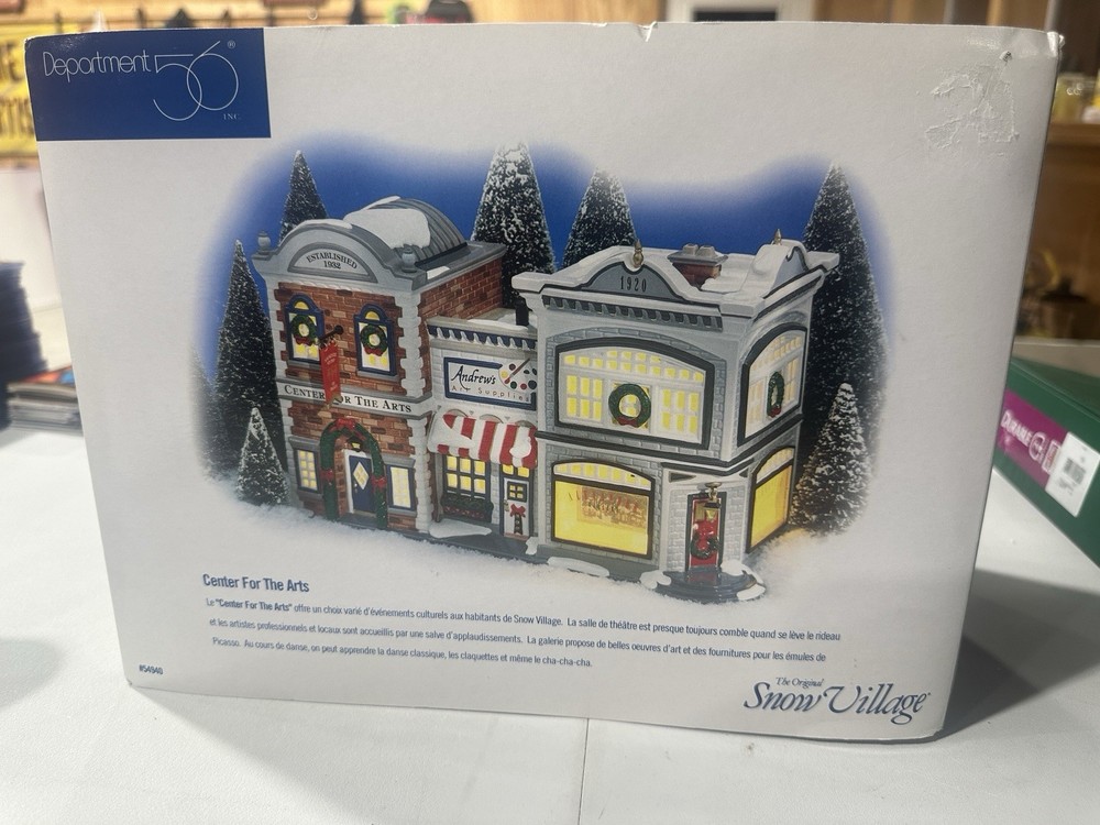 Department 56 Snow Village Center For The Arts Ceramic House Figurine no lights