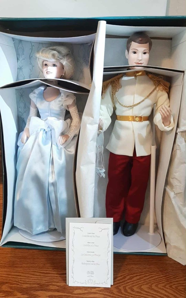 Limited Edition Disney Cinderella/Prince Charming Porcelain #2518/5000 (RARE)